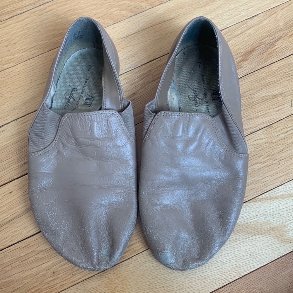 ABT Spotlights Womens Jazz shoes size 7.